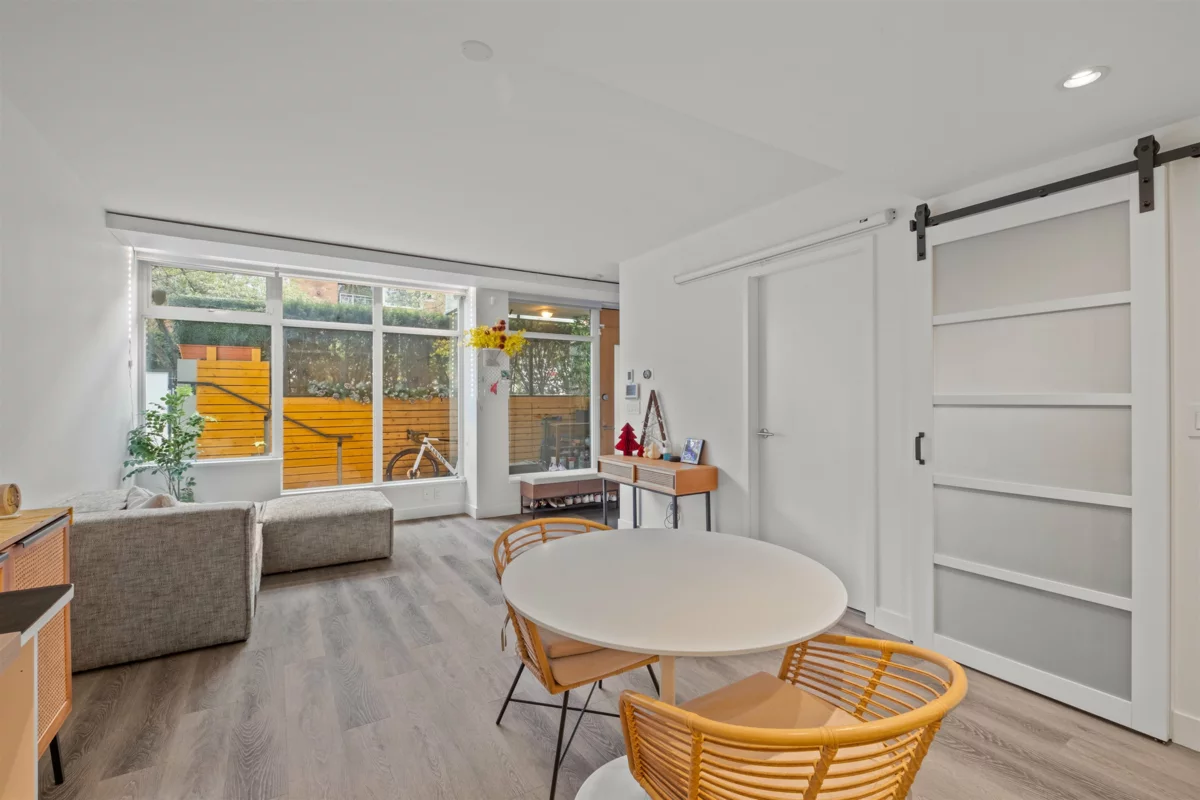 Breakfast Nook Photo of 2405 Heather Street, Vancouver, BC