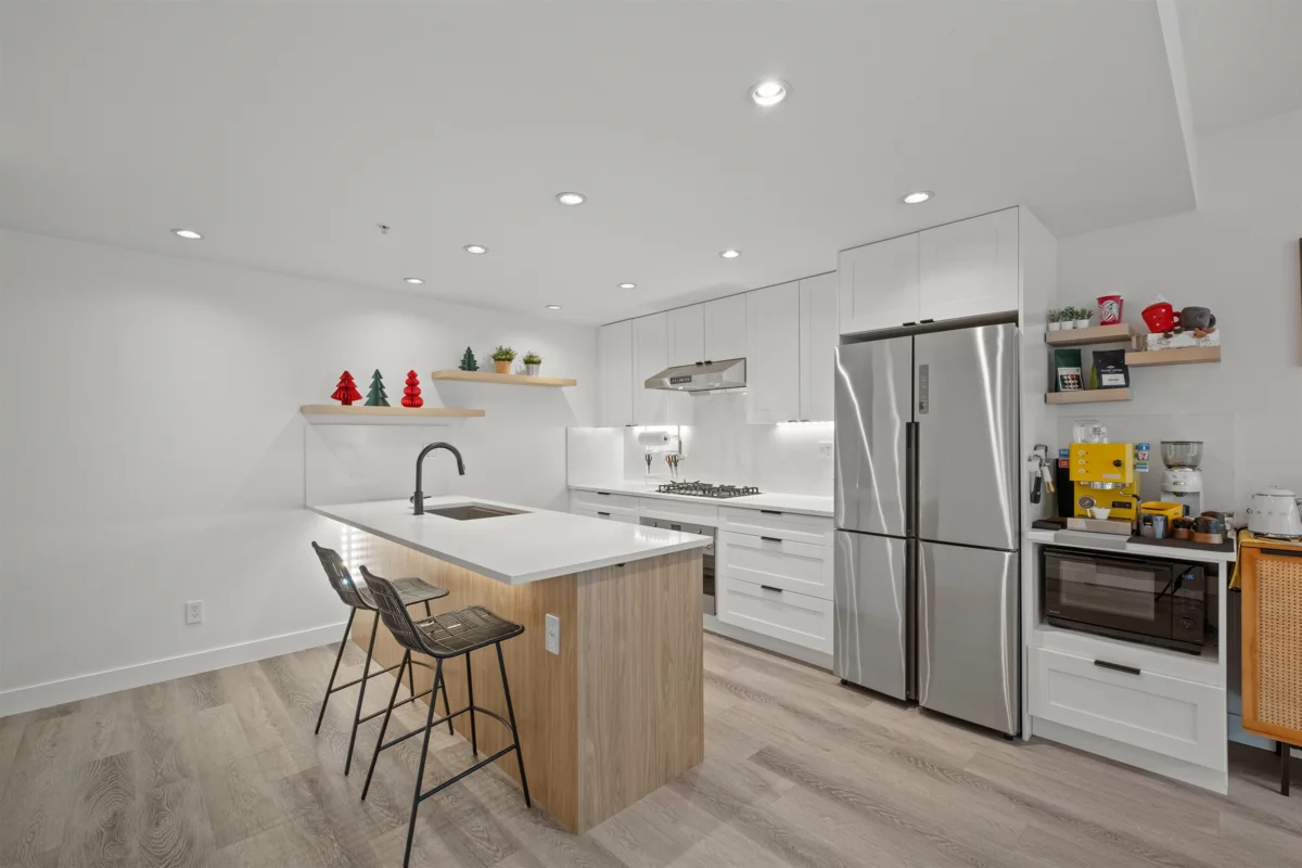 Dining Area Photo of 2405 Heather Street, Vancouver, BC