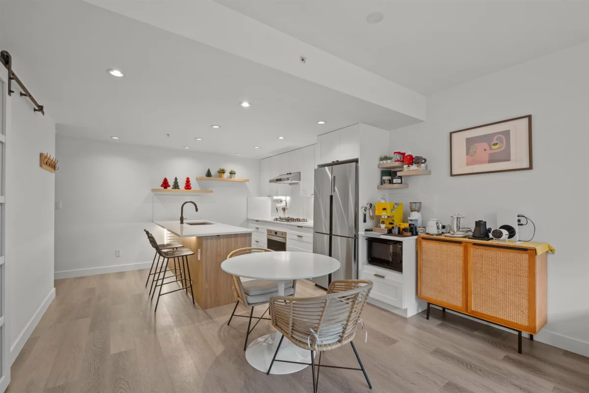 Kitchen Island Photo of 2405 Heather Street, Vancouver, BC