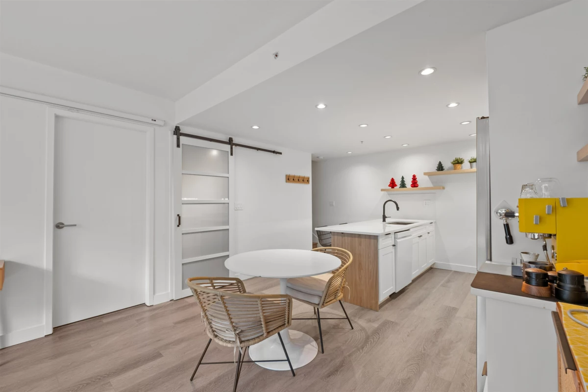 Kitchen Photo of 2405 Heather Street, Vancouver, BC