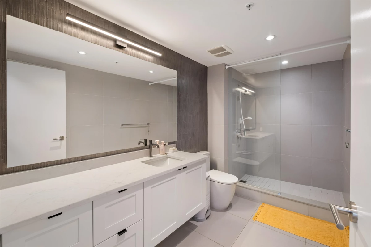 Laundry Room Photo of 2405 Heather Street, Vancouver, BC