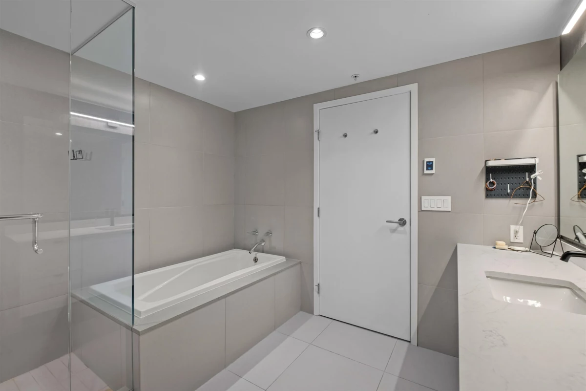 Loft / Bonus Room Photo of 2405 Heather Street, Vancouver, BC