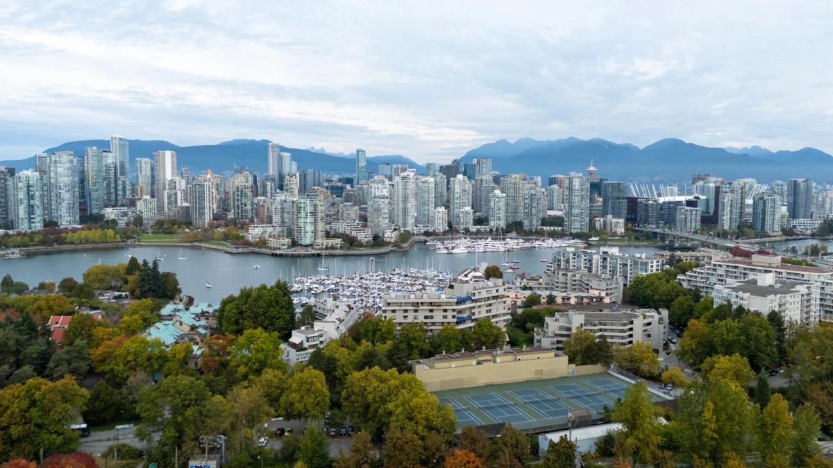Swimming Pool Photo of 2405 Heather Street, Vancouver, BC