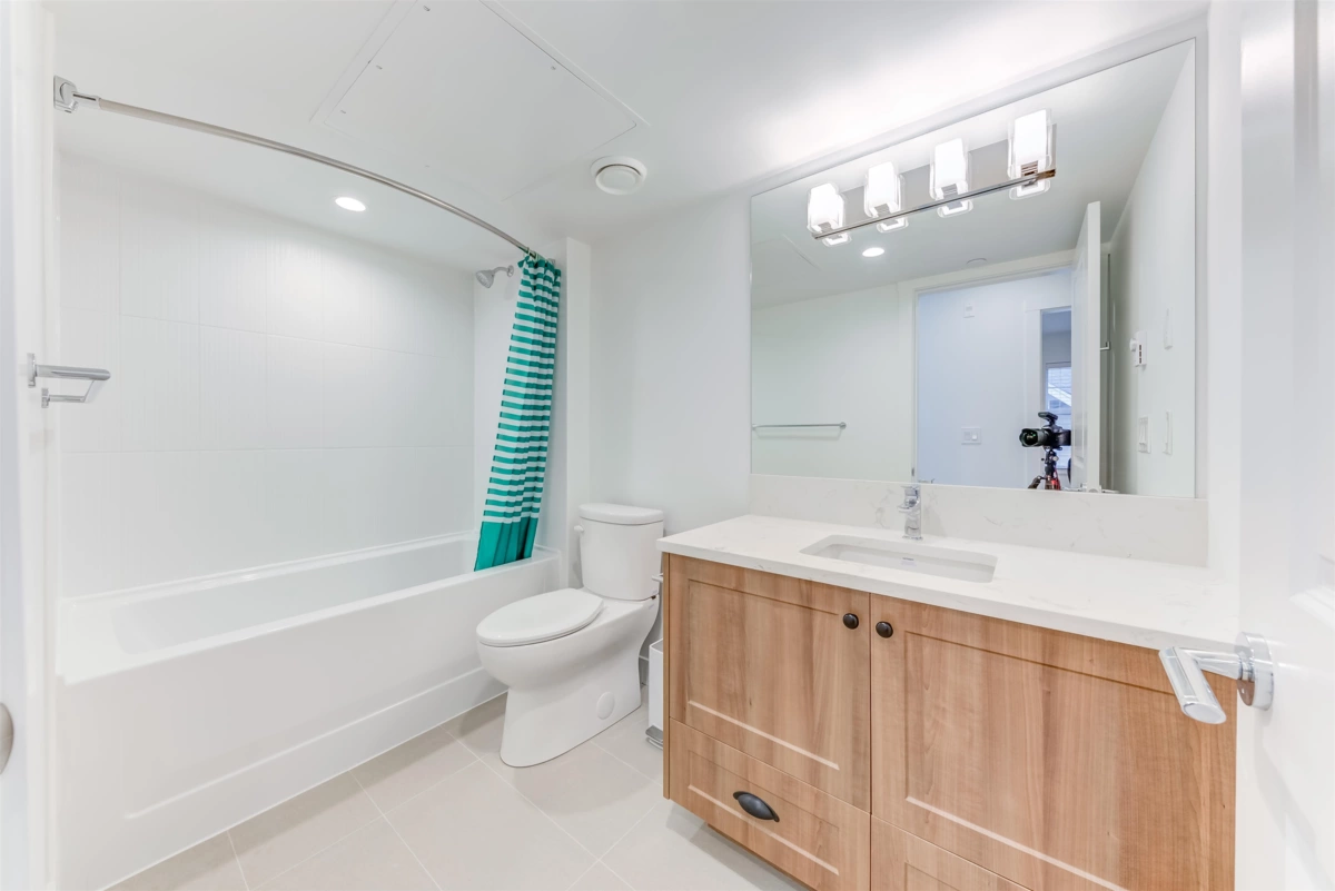 Entry Foyer Photo of 74 20487 65 Avenue, Langley, BC