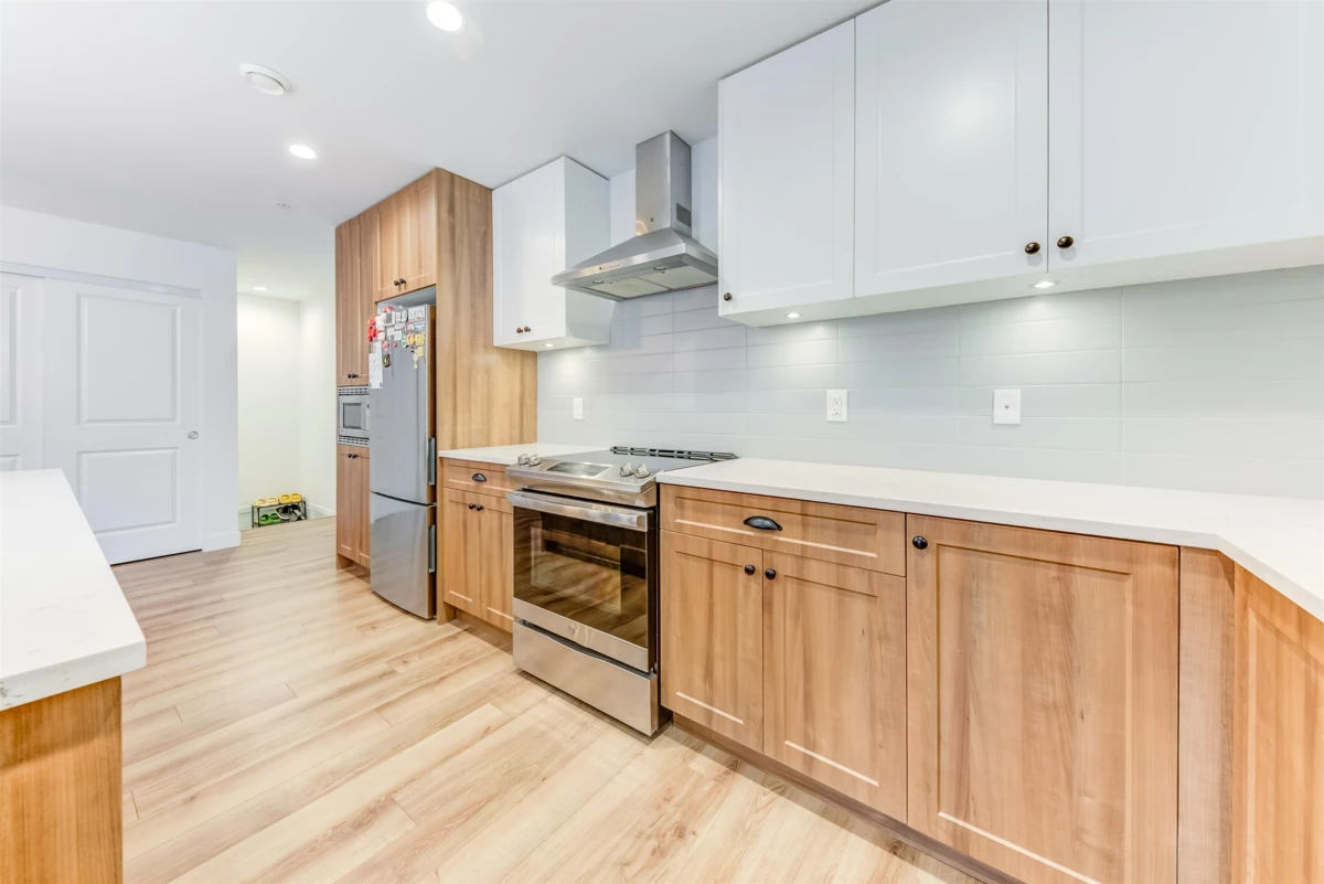 Walk-In Closet Photo of 74 20487 65 Avenue, Langley, BC