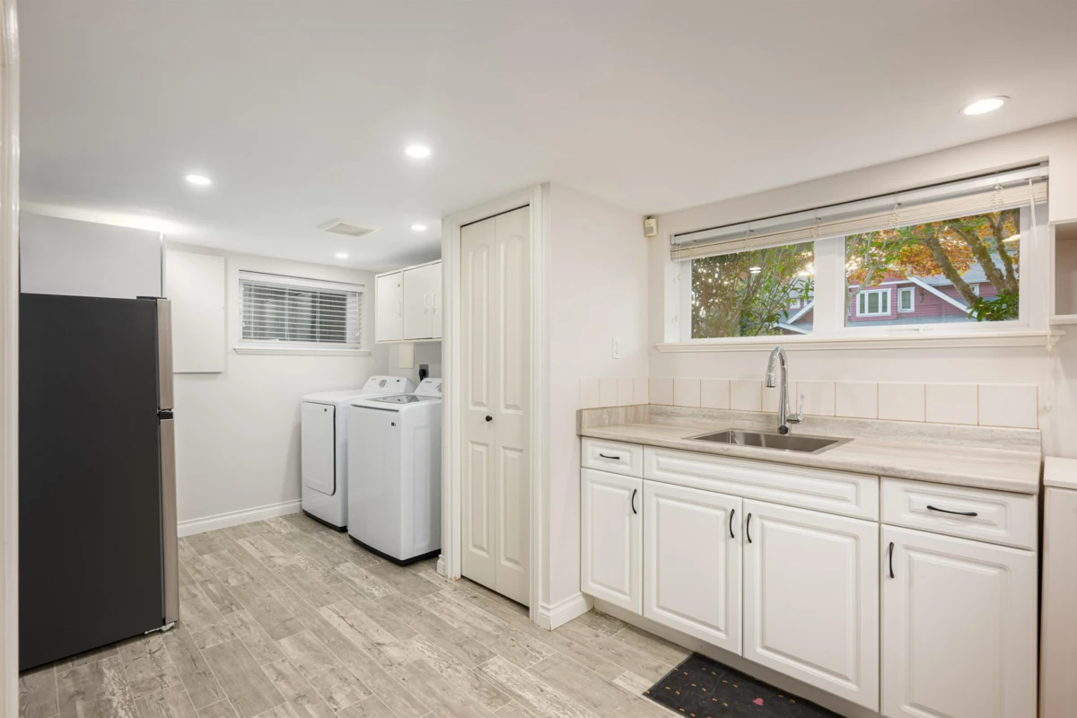 Basement Recreation Room Photo of 3658 Loraine Avenue, North Vancouver, BC