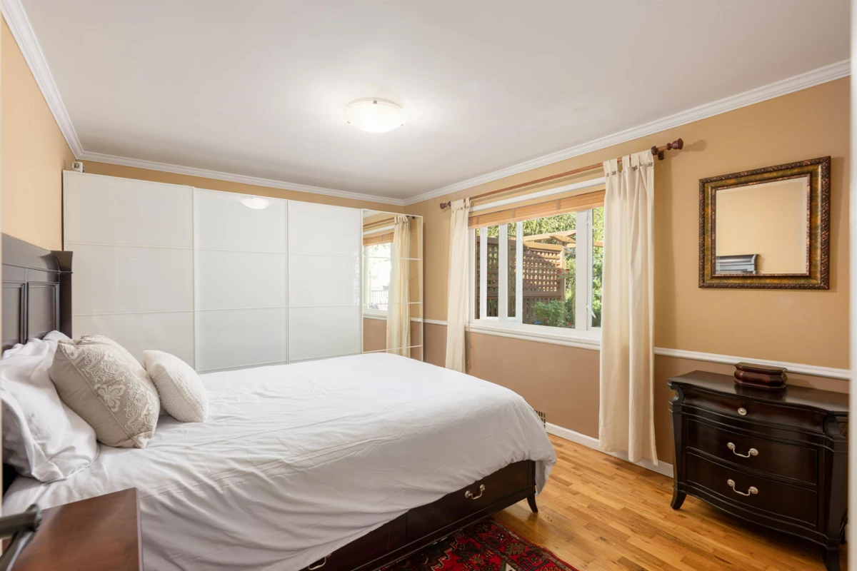 Powder Room Photo of 3658 Loraine Avenue, North Vancouver, BC