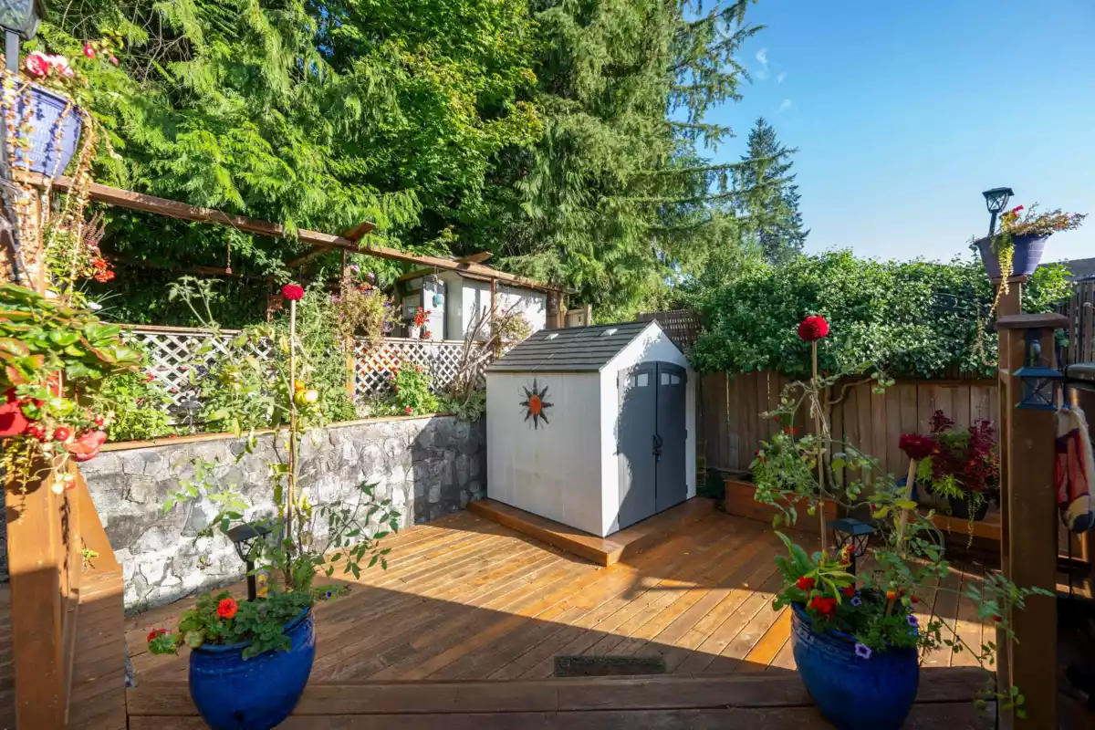 Swimming Pool Photo of 3658 Loraine Avenue, North Vancouver, BC