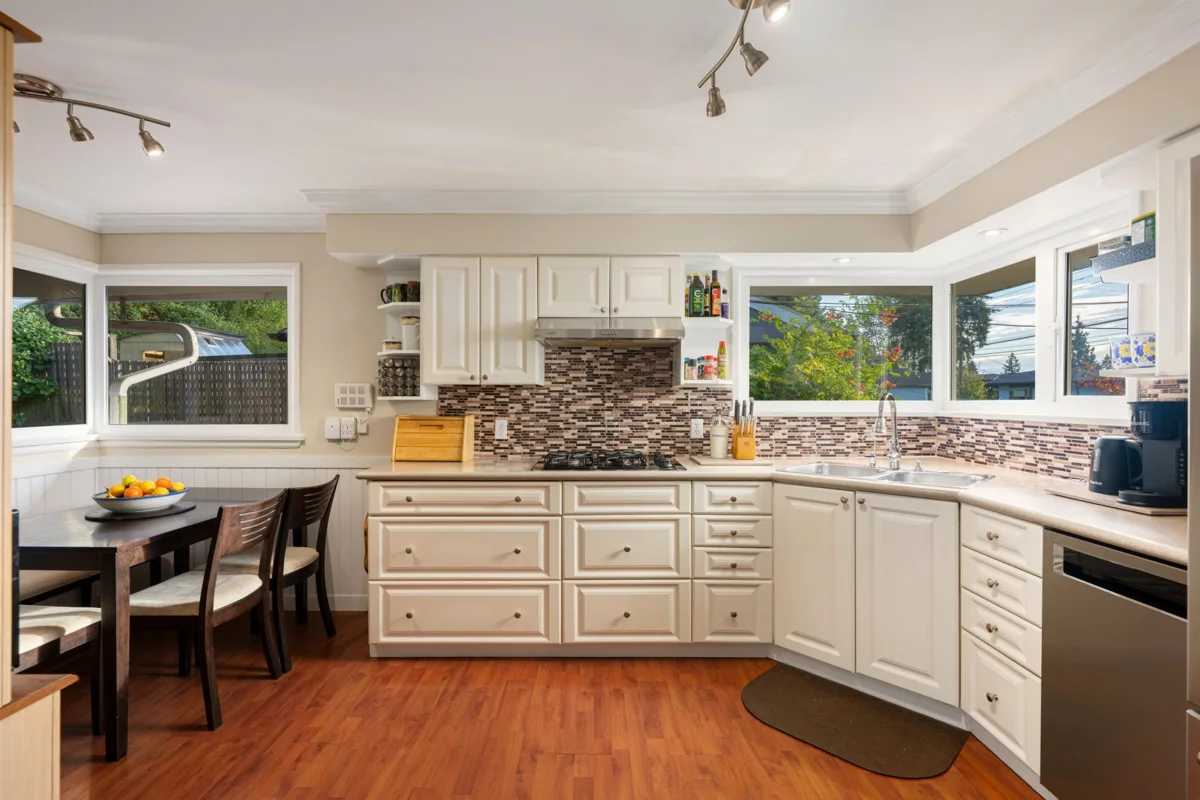 Walk-In Closet Photo of 3658 Loraine Avenue, North Vancouver, BC