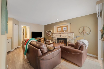 Powder Room Photo of 1330 Cimarron Drive, Coquitlam, BC