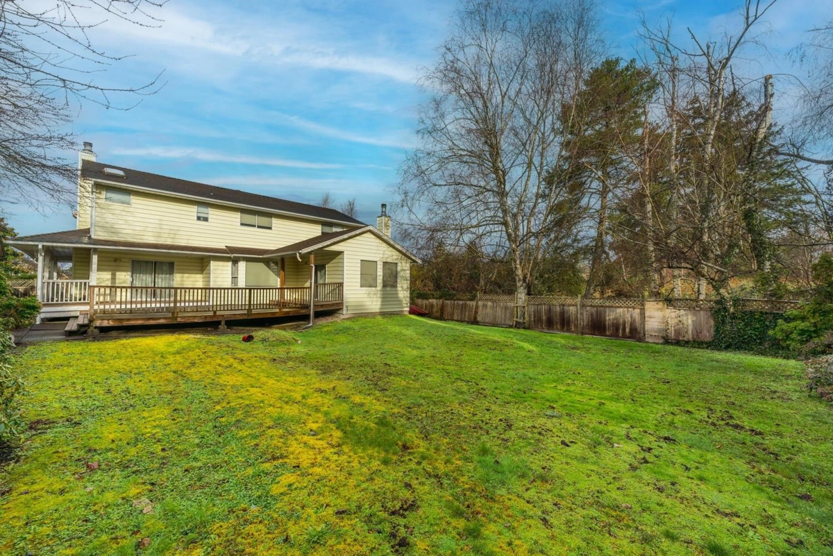 Entry Foyer Photo of 7660 Bridge Street, Richmond, BC