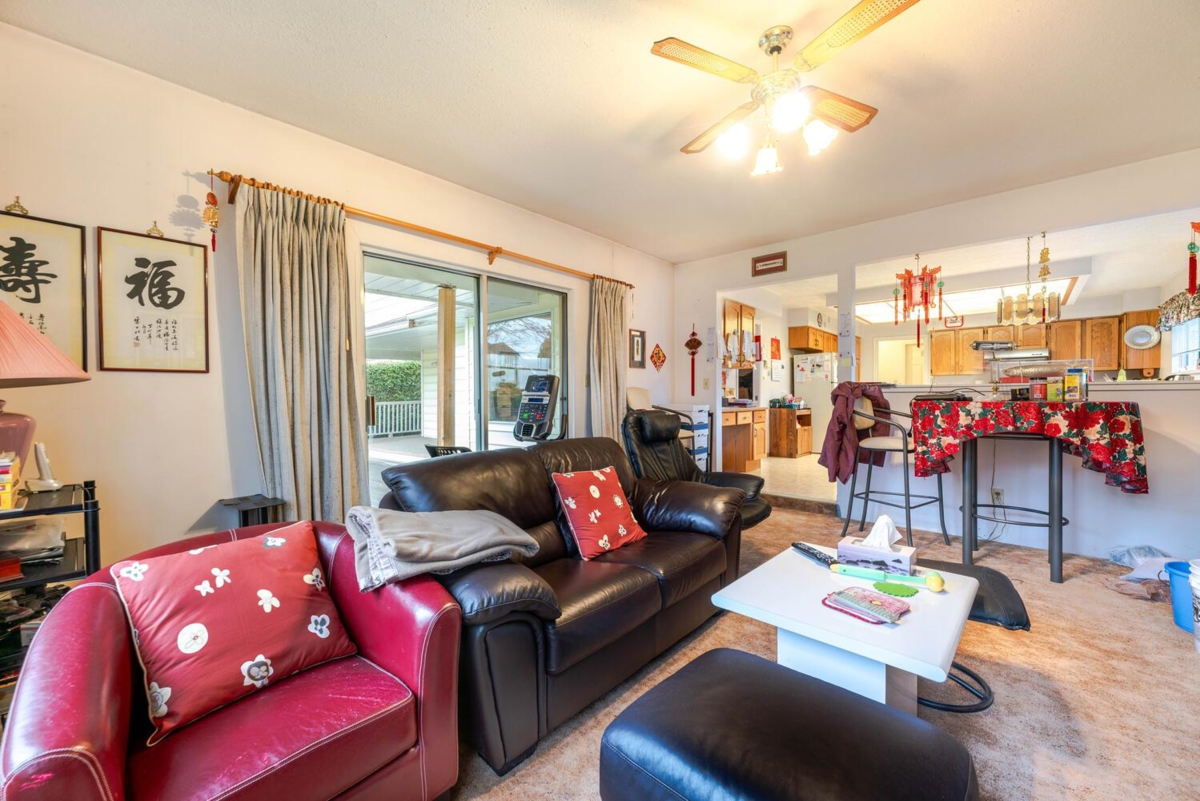 Kitchen Photo of 7660 Bridge Street, Richmond, BC