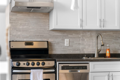 Pantry Photo of 706 145 St. Georges Avenue, North Vancouver, BC