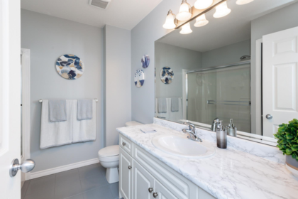 Entry Foyer Photo of 13559 62b Avenue, Surrey, BC
