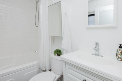 Guest Bathroom Photo of 1405 Velvet Road, Gibsons, BC