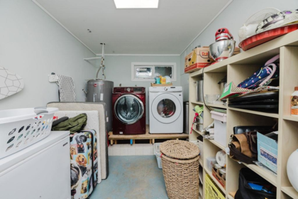 Mudroom Photo of 1405 Velvet Road, Gibsons, BC