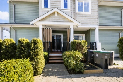 1 19299 72 Avenue, Surrey, BC, Surrey — Townhouse for sale