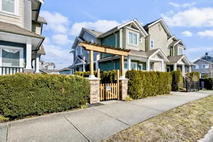 1 19299 72 Avenue, Surrey, BC, Surrey — Townhouse for sale