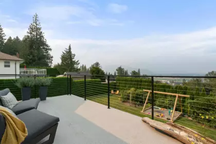 Swimming Pool Photo of 47385 Swallow Crescent, Chilliwack, BC