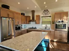 659 Gibsons Way, Gibsons, BC