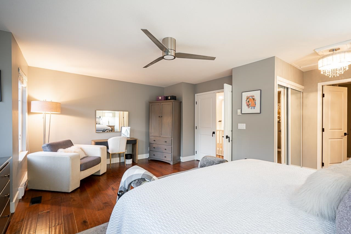 Basement Recreation Room Photo of 35 3363 Rosemary Heights Crescent, Surrey, BC