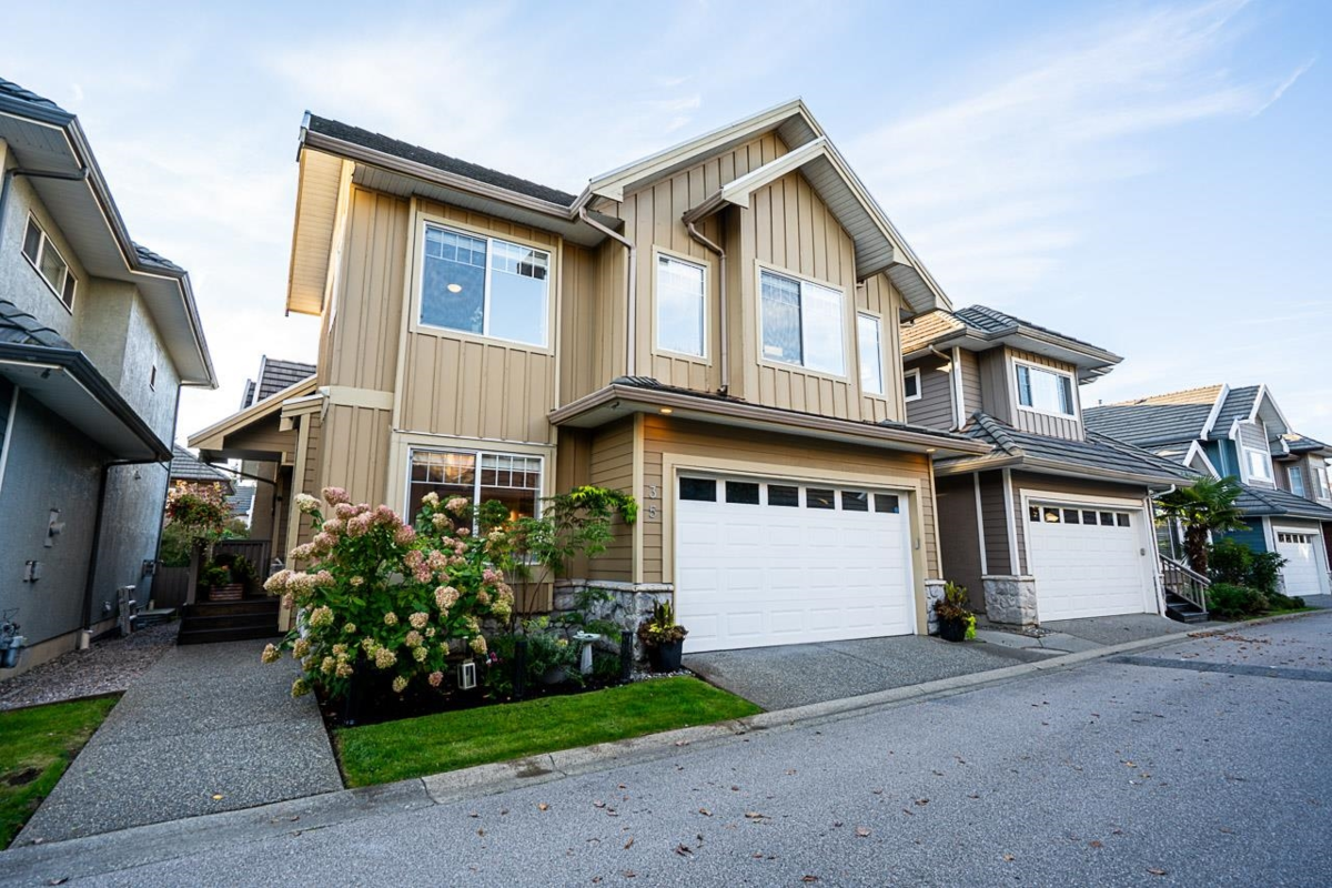 Exterior Rear Photo of 35 3363 Rosemary Heights Crescent, Surrey, BC