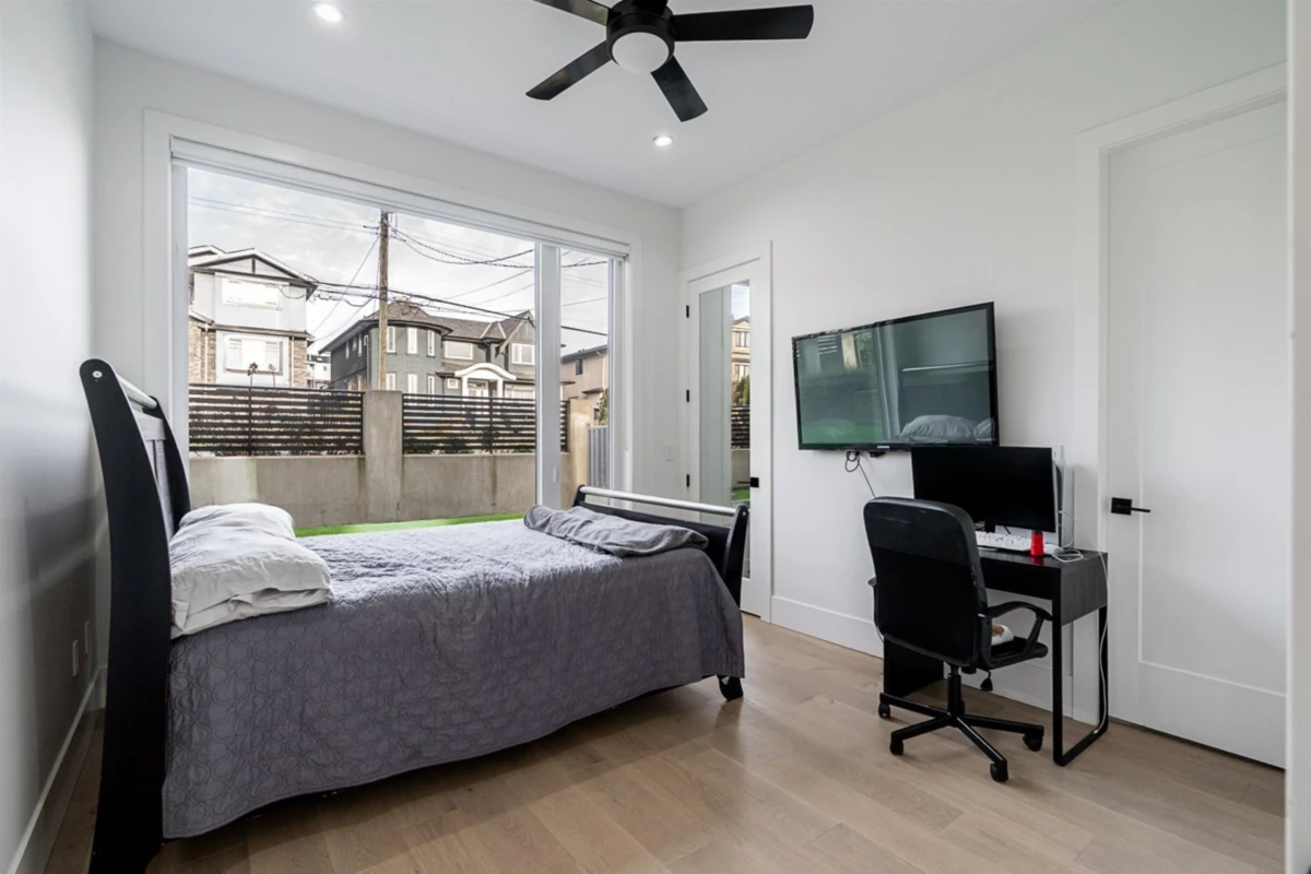 Bedroom 2 Photo of 8056 12th Avenue, Burnaby, BC