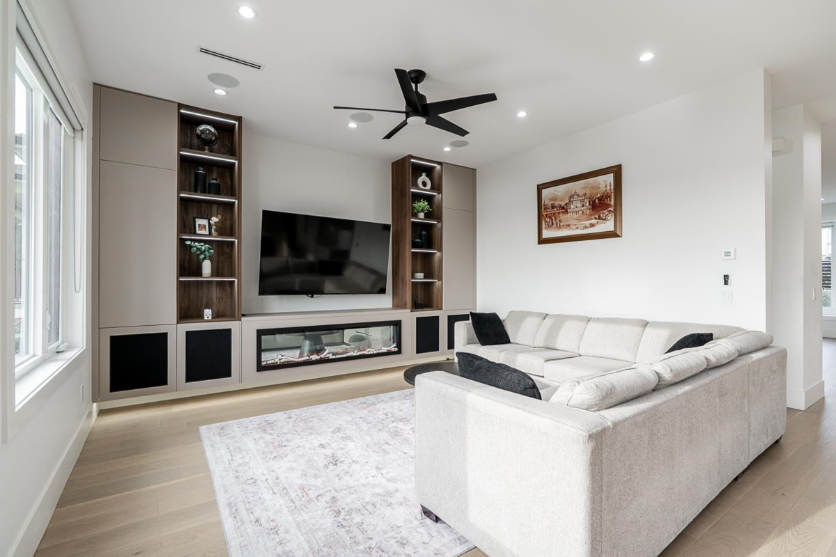 Kitchen Photo of 8056 12th Avenue, Burnaby, BC