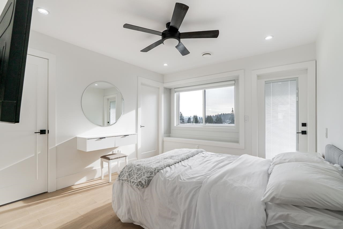 Laundry Room Photo of 8056 12th Avenue, Burnaby, BC