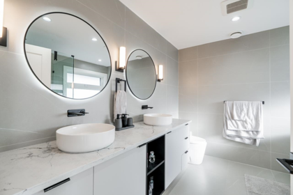 Guest Bathroom Photo of 8056 12th Avenue, Burnaby, BC