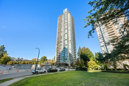 3707 5883 Barker Avenue, Burnaby, BC, Burnaby — Apartment/Condo for sale
