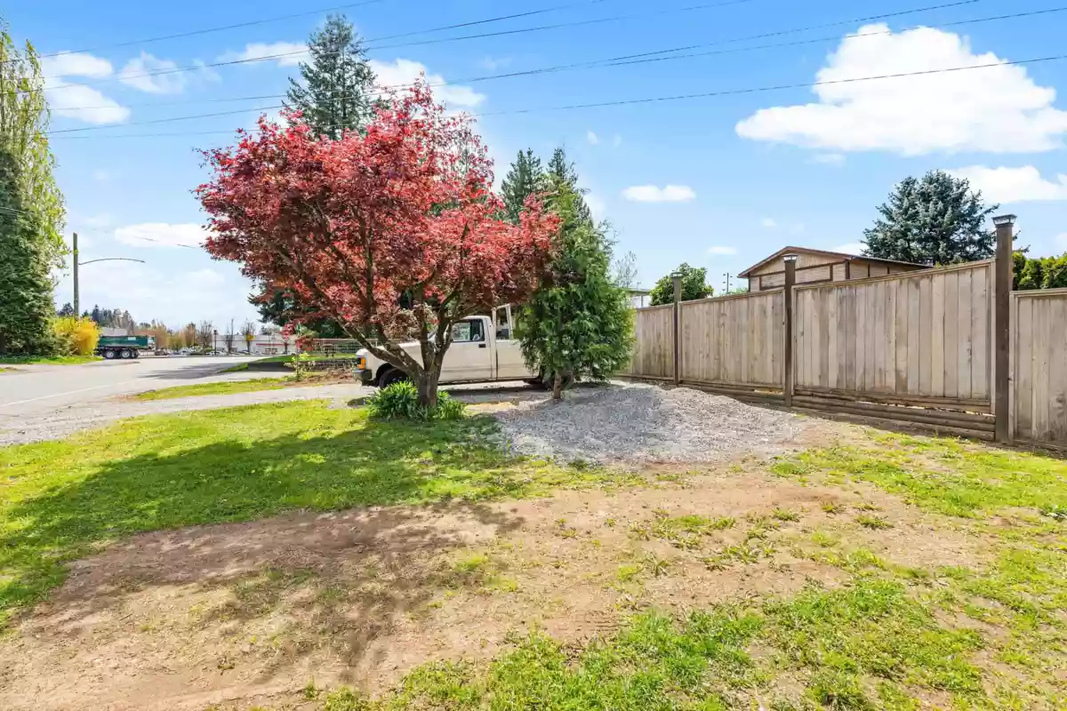 Garage Interior Photo of 12019 206 Street, Maple Ridge, BC