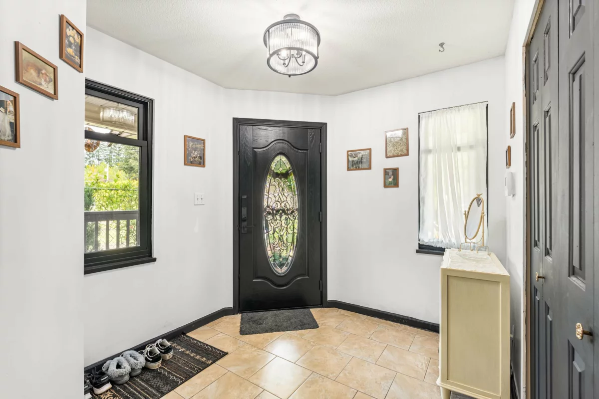 Living Room Photo of 12019 206 Street, Maple Ridge, BC