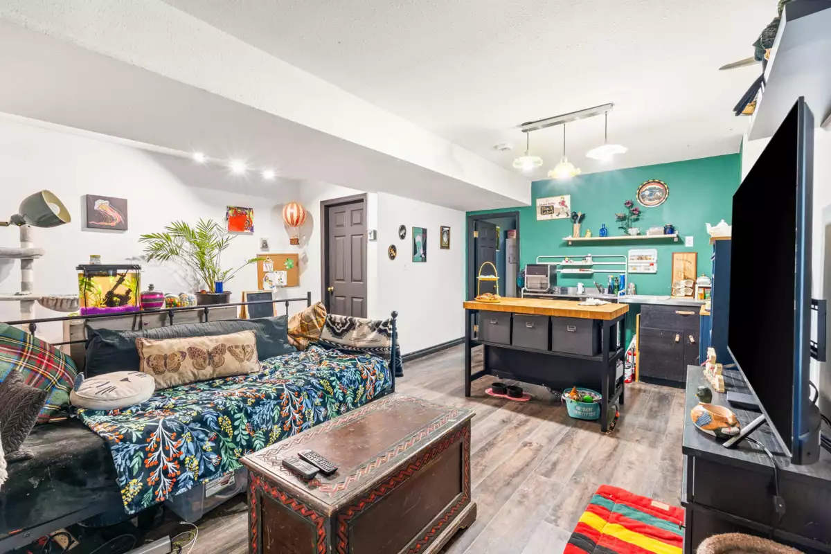 Powder Room Photo of 12019 206 Street, Maple Ridge, BC