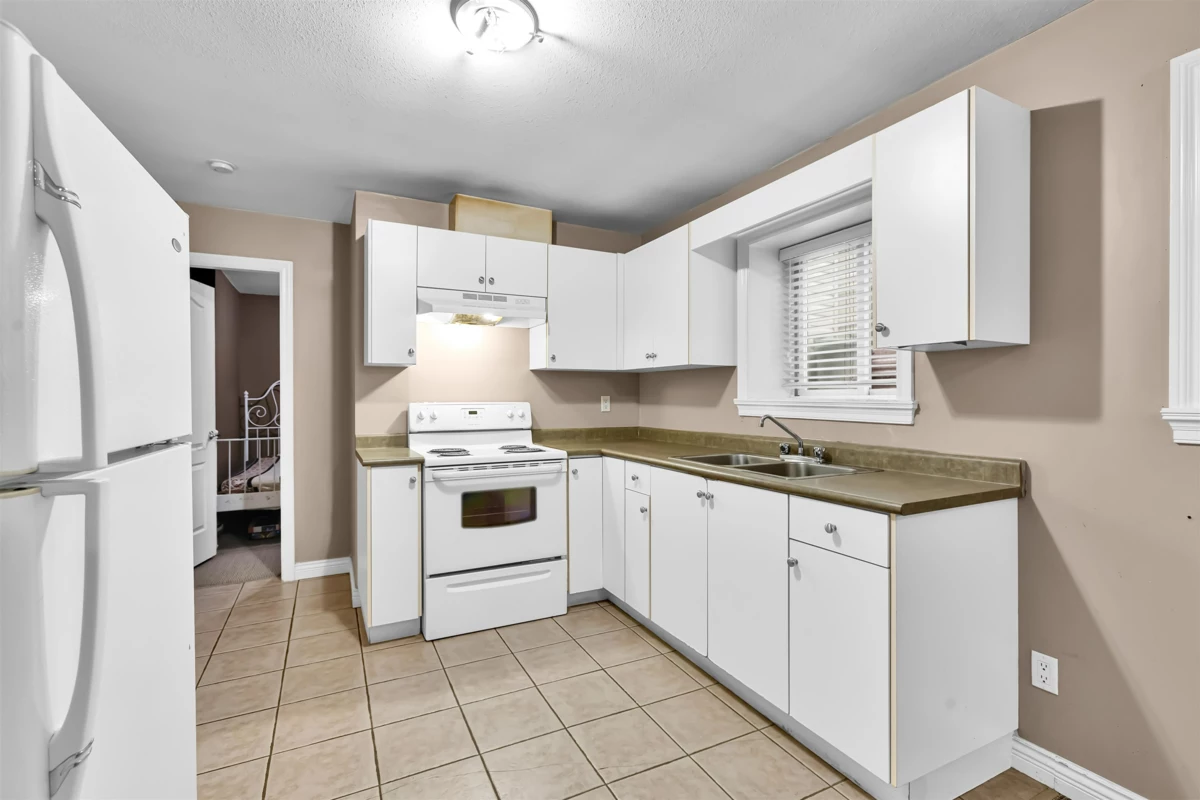 Entry Foyer Photo of 7770 146 Street, Surrey, BC