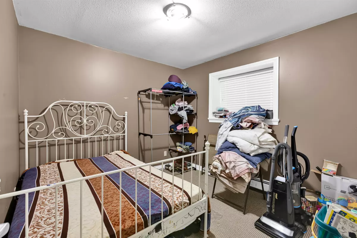 Hallway Photo of 7770 146 Street, Surrey, BC