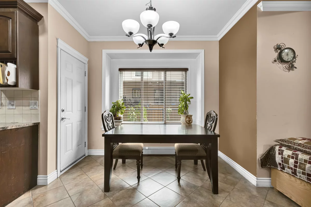 Kitchen Island Photo of 7770 146 Street, Surrey, BC
