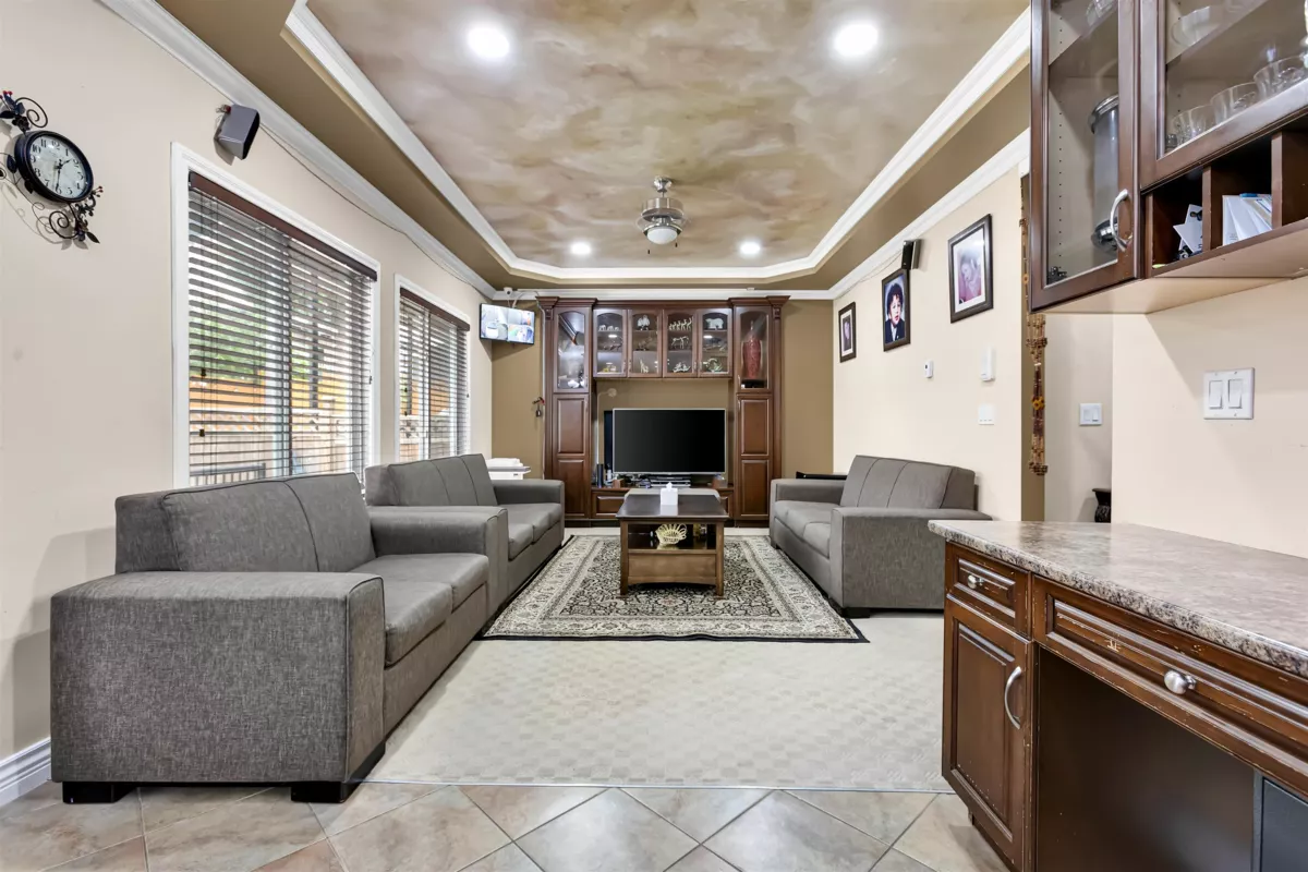 Laundry Room Photo of 7770 146 Street, Surrey, BC