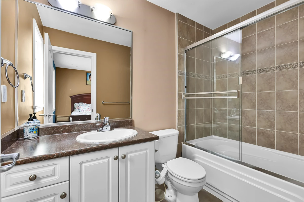 Office / Den Photo of 7770 146 Street, Surrey, BC