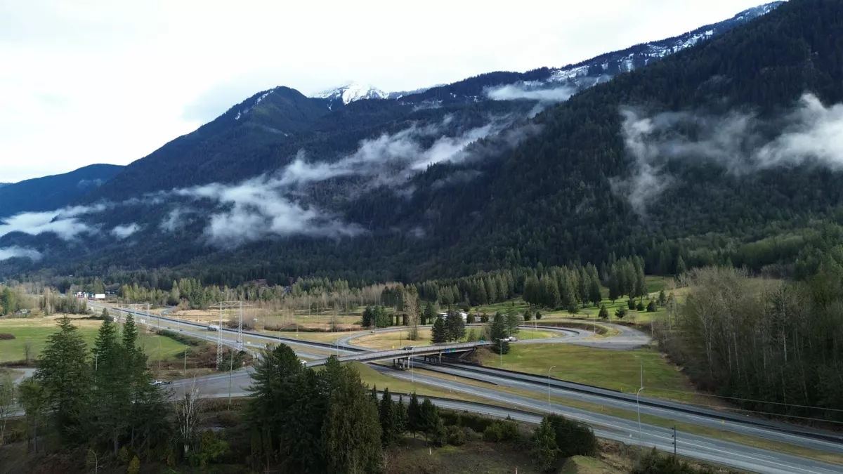 Kitchen Island Photo of 10013 Trillium Way, Chilliwack, BC