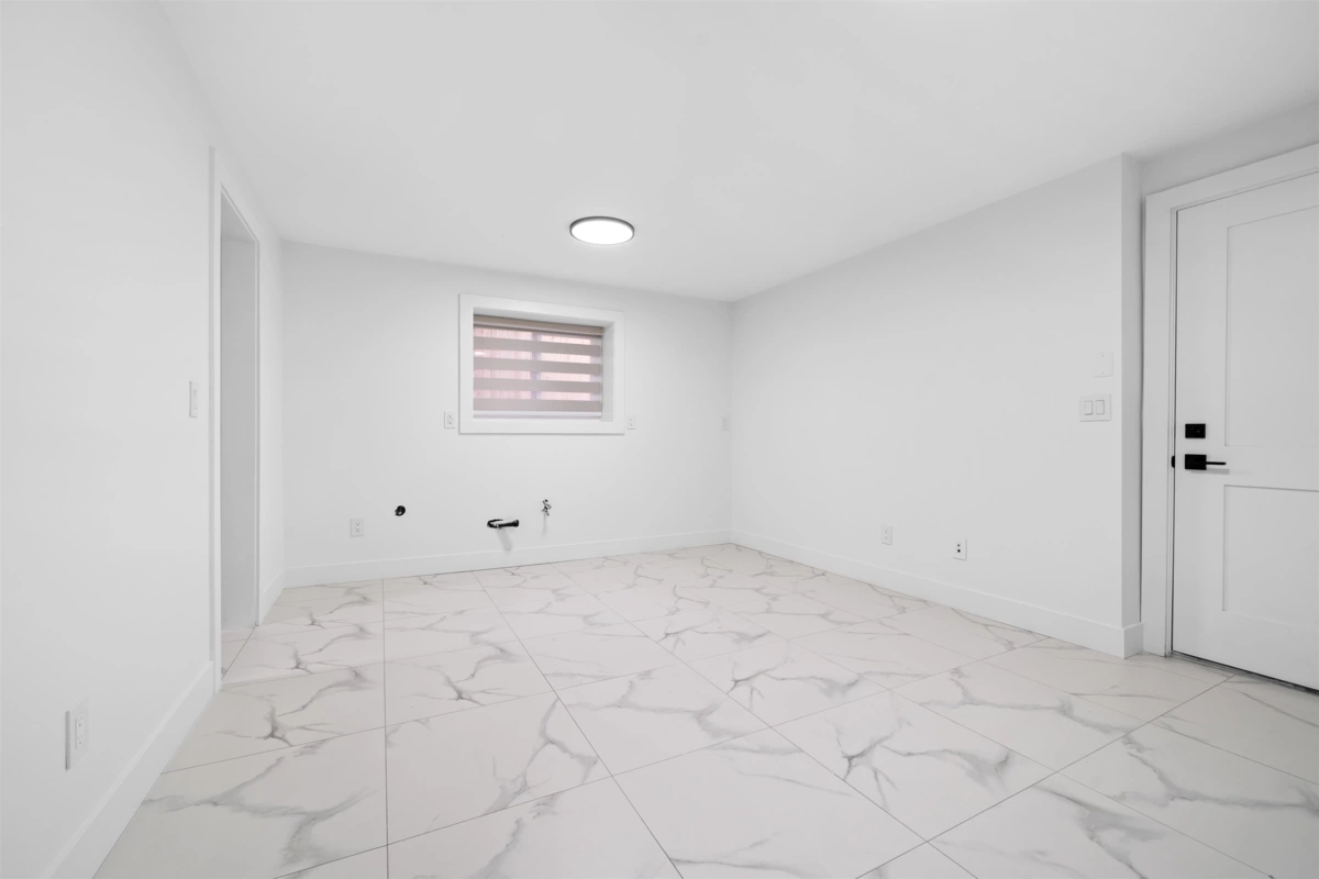 Backyard Photo of 14043 80 Avenue, Surrey, BC