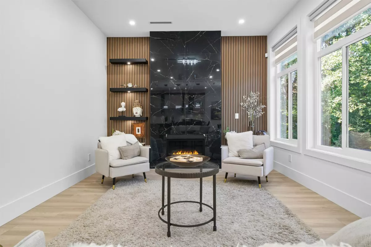 Kitchen Photo of 14043 80 Avenue, Surrey, BC