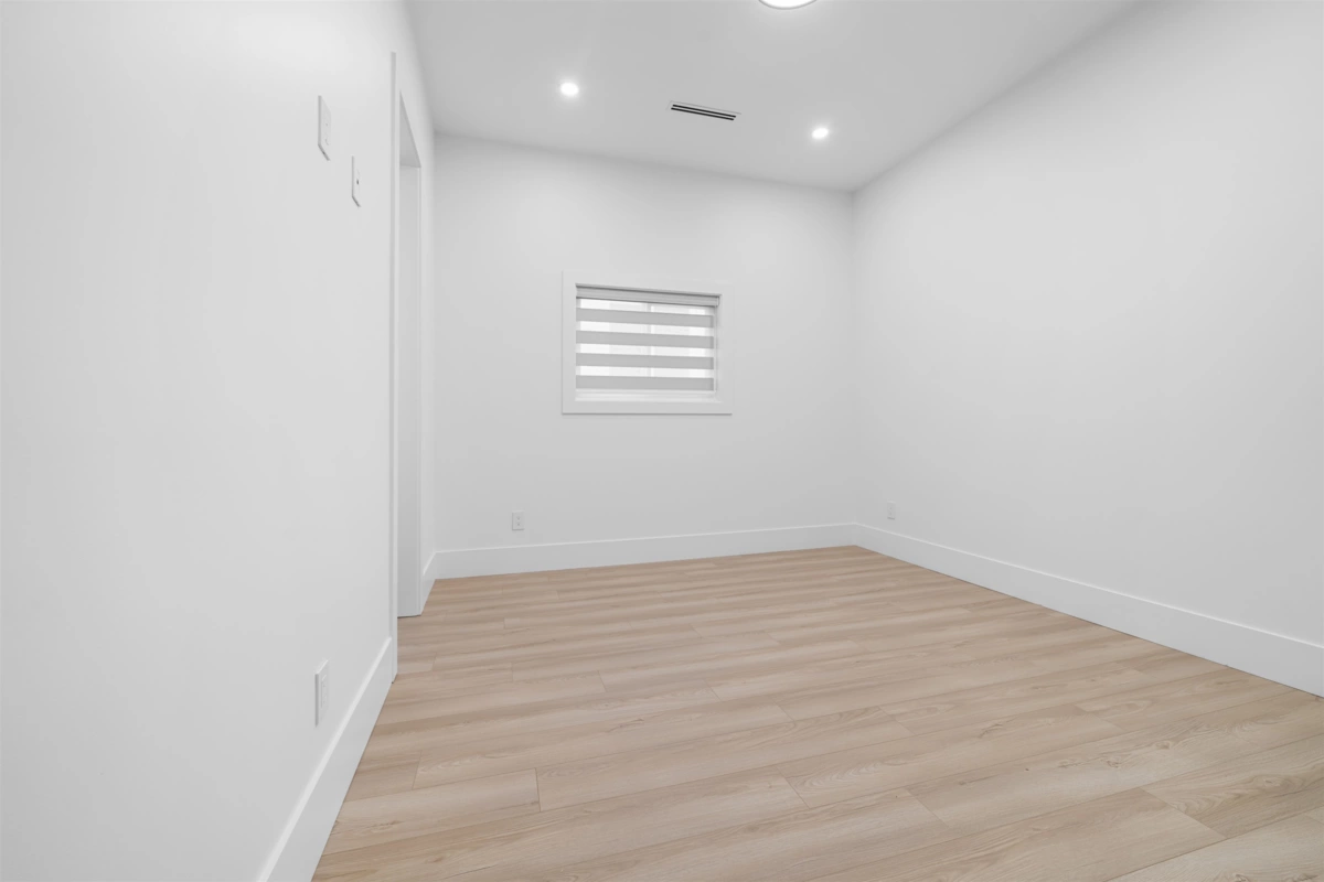 Laundry Room Photo of 14043 80 Avenue, Surrey, BC