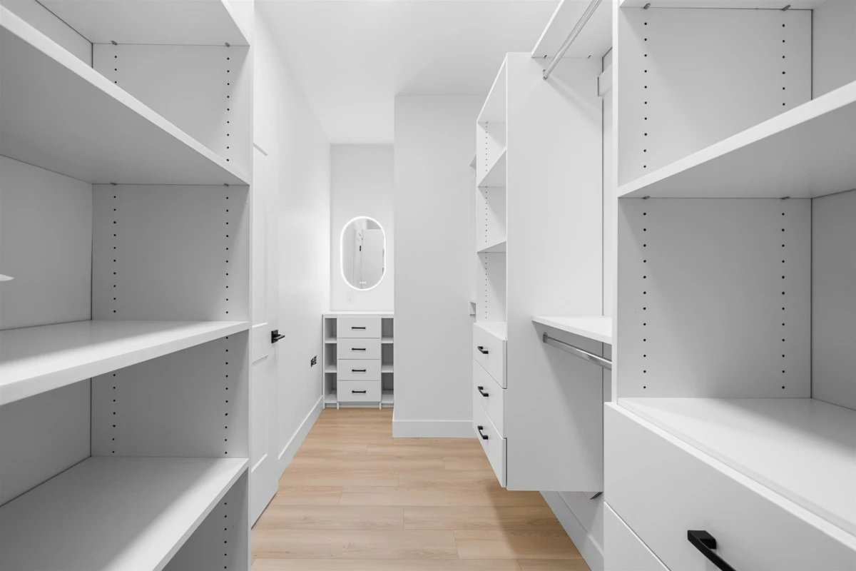 Powder Room Photo of 14043 80 Avenue, Surrey, BC