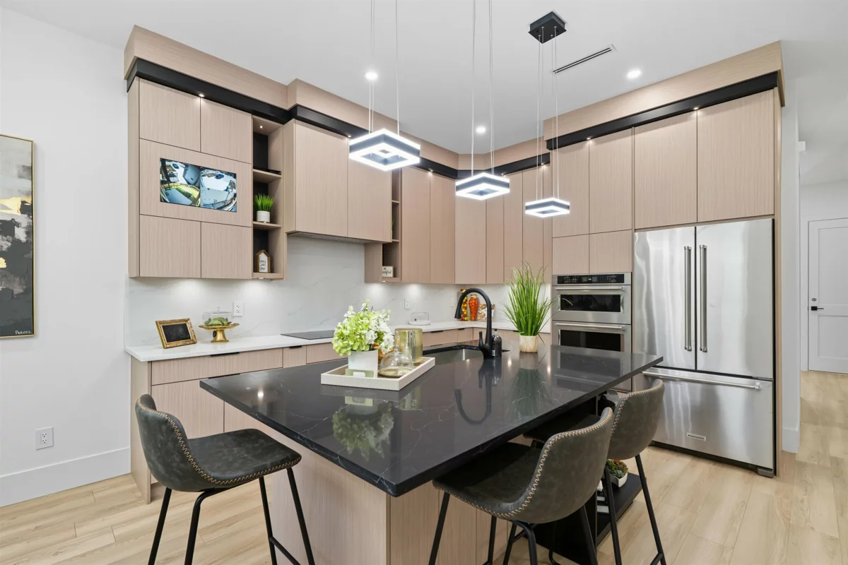 Primary Bathroom Photo of 14043 80 Avenue, Surrey, BC