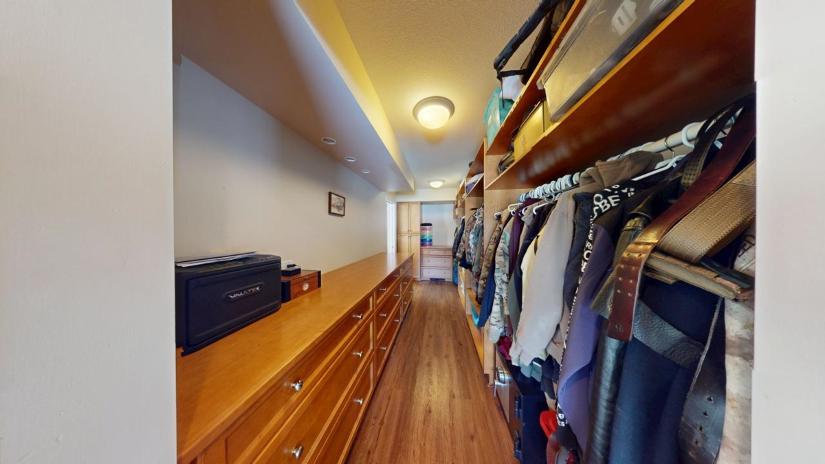 Basement Recreation Room Photo of 19465 Mcneil Road, Pitt Meadows, BC