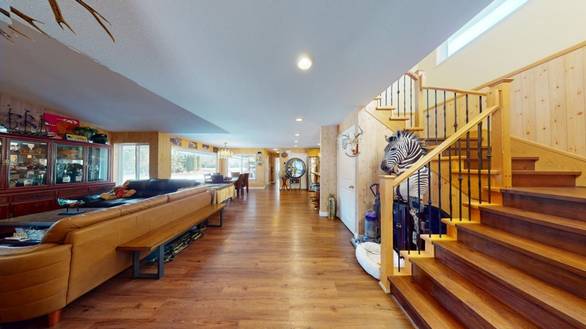 Kitchen Island Photo of 19465 Mcneil Road, Pitt Meadows, BC