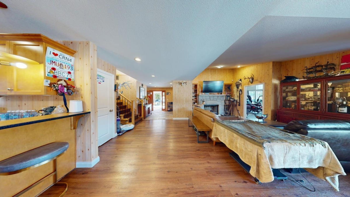 Primary Bathroom Photo of 19465 Mcneil Road, Pitt Meadows, BC