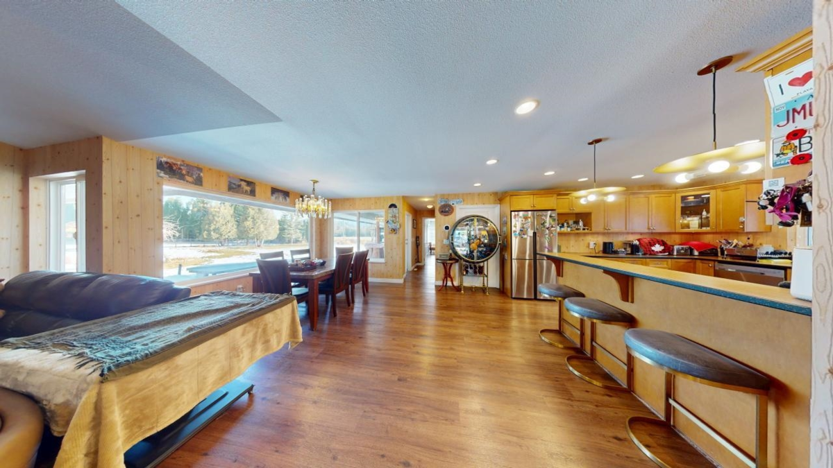 Walk-In Closet Photo of 19465 Mcneil Road, Pitt Meadows, BC