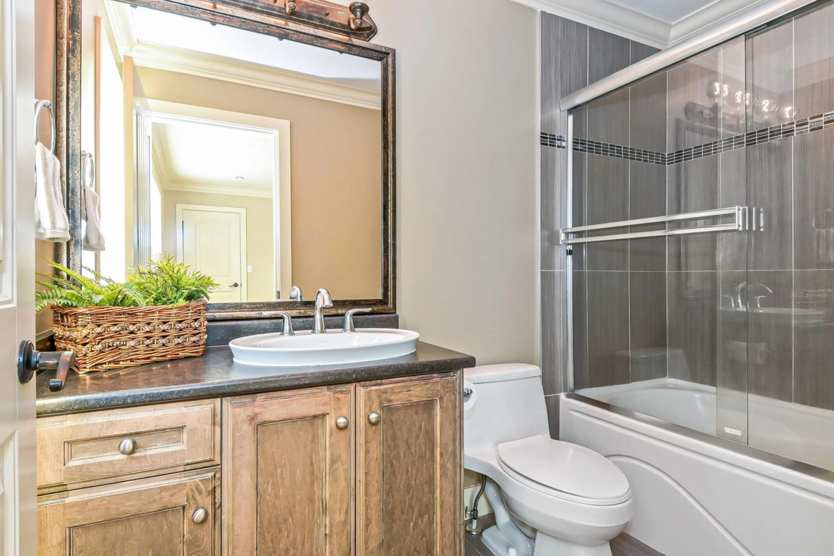 Guest Bathroom Photo of 19478 72 Avenue, Surrey, BC